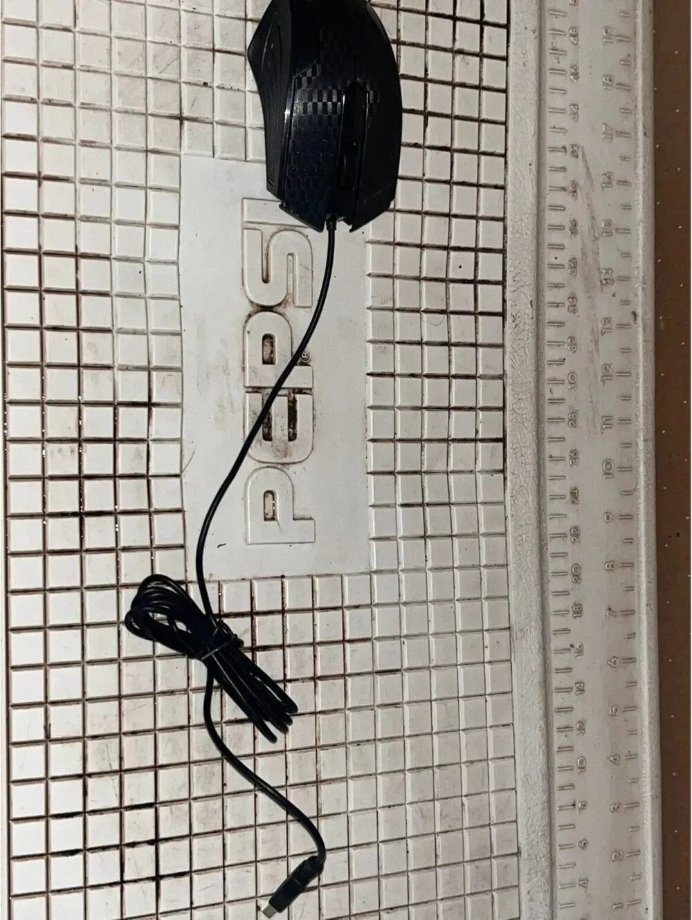 Wired Gaming mouse rgb lights up